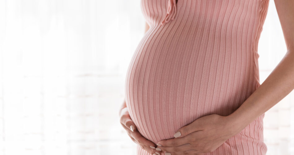 Are Spray Tans Safe While Pregnant? Discover Pregnancy-Safe Tanning Options