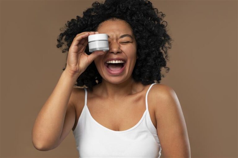 Best Pregnancy Safe Eye Creams for Puffy Eyes, Dark Circles, & Fine Lines