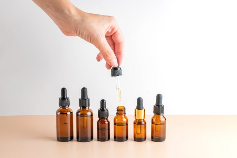 Best Niacinamide Serums & Creams Safe for Pregnancy & Breastfeeding